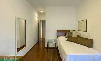 Imagem 2: Apartamento à venda em Perdizes com 215 m², 3 quartos, 3 suítes, 4 vagas