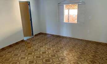 Imagem 4: Vendo ótima casa com 3 Quatos sendo 1 suite no Incra 8..