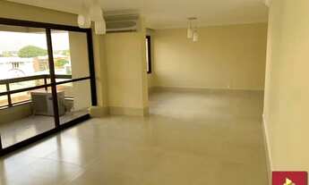 Imagem 2: Apartamento para aluguel tem 223 metros quadrados com 4 quartos