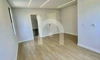 Imagem 4: Sobrado Condominio Villagio Toscana<br><br>Sobrado com quatro suítes plenas em