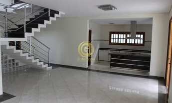 Imagem 5: Casa de condomínio para aluguel possui 300 metros quadrados com 3 quartos