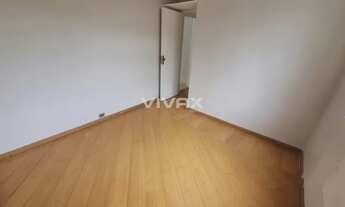 Imagem 4: Méier - Rua dos Carijós (Área Nobre) - Varanda Sala 1 Quartos Dep. Completa - Vaga - Port