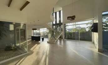 Imagem 3: Casa de condomínio para aluguel e venda possui 660 metros quadrados com 5 quartos