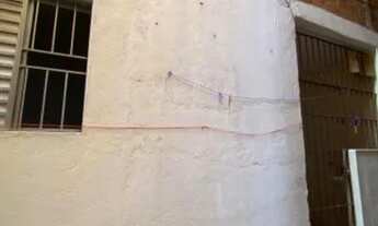 Imagem 2: Casa 3 cômodos, banheiro e área de serviço