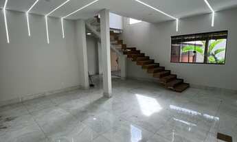 Imagem 4: Raridade! Lote de 440m2 mais de 300m2 de construção! Exclusividade!