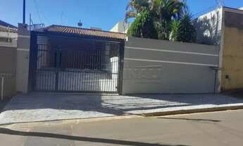 Imagem: Sao Carlos - Casa Padrão - Jardim Cardinalli