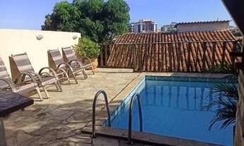 Imagem 16: Casa temporada em Cabo Frio com piscina próxima à praia do Forte