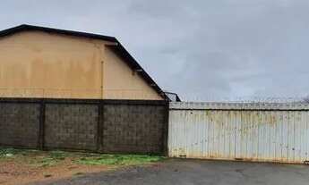 Imagem 2: Galpão logistico com 500m² e prédio adminstrativo com 180m² para locação, Setor de Materi