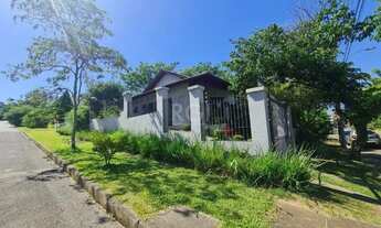 Imagem 6: Casa em lindo terreno alto ao nível da rua medindo 10 × 32 onde consta uma residência térr