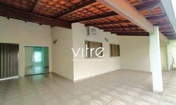 Imagem 4: Casa à venda com Planejados e Varanda Gourmet no bairro Cidade Jardim em Uberlân