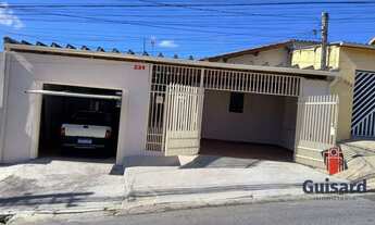 Imagem 2: Casa à Venda com 3 quartos