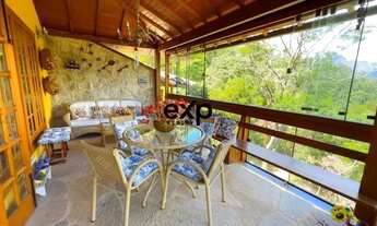 Imagem 6: Casa à Venda no Condomínio Vale das Araucárias, 3 suítes - Itaipava, Petrópolis/RJ