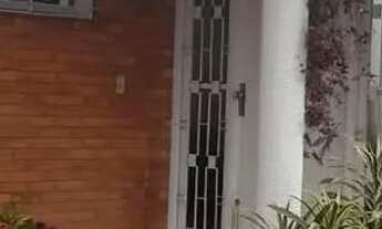 Imagem: Casa em Rua Esteio - Cavalhada - Porto Alegre/RS