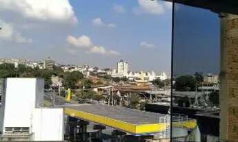 Imagem: Casa no jardim industrial divisa com o Barreiro