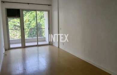 Imagem 2: Apartamento para locação no Ingá, Niterói-RJ: 2 quartos, 1 sala, 2 banheiros, 1 vaga de ga