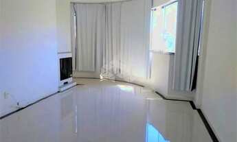 Imagem 2: Apartamento 2d c/ garagem no bairro Menino Deus