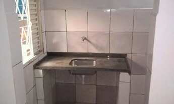 Imagem: Alugo casa nos fundos com 3 cômodos 1