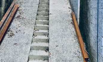 Imagem 5: Casa em construção com galpão já pronto