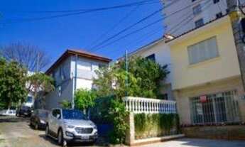 Imagem 2: Casa de 3 Dormitórios na Rua Júlio Rua Perez