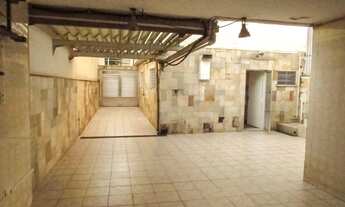 Imagem 2: Casa de 3 Dormitórios na Avenida Iraí