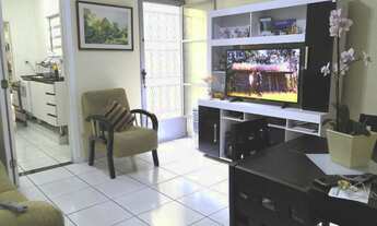 Imagem 2: Casa de 4 Dormitórios na Rua das Rosas