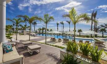 Imagem 2: Apartamento de Alto Padrão em Condomínio Fechado Frente Mar!! Área Nobre!! 3 Suítes!! Mobi