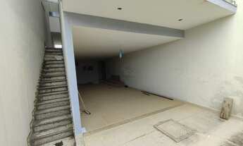 Imagem 3: Cod 1243 Casa Triplex de 3/4, sendo uma suíte e quintal, Jd Guanabara- Macaé - RJ