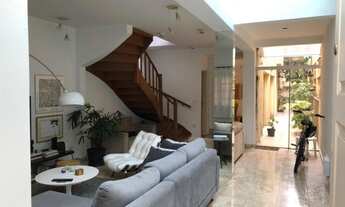 Imagem: Casa de 3 Dormitórios na Alameda dos Guaicanãs