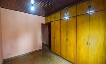 Imagem 5: Casa de 3 Dormitórios na Rua Clodomiro Pereira