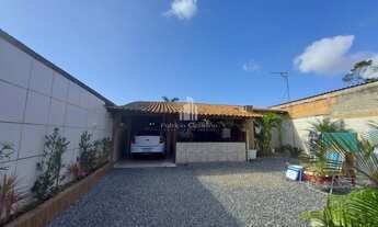 Imagem: Casa com 02 quartos (01 suíte) próximo