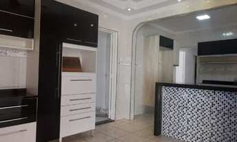 Imagem 6: Casa com piscina terreno inteiro