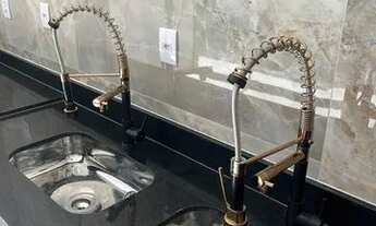 Imagem 7: Casa com piscina - Excelente localização