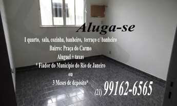 Imagem 6: Aluga-se Apartamento tipo casa na Praça do Carmo. LEIA