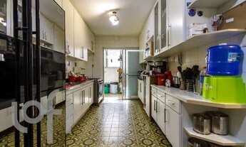 Imagem 7: Apartamento para venda possui 160 metros quadrados com 4 quartos em Santo Amaro - São Paul