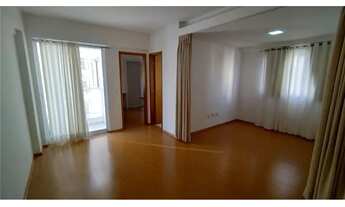 Imagem 5: Quarto amplo, sala dupla, cozinha, área de serviço e garagem, na rua Santo Antônio - Centr