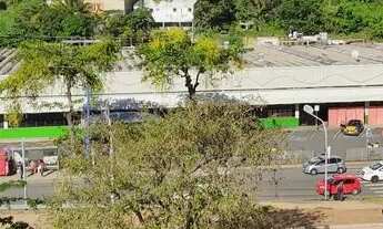 Imagem 6: Alugo Conjunto Santa Madalena Apto 302, 2/4 Bloco 75, primeiro bloco, inicio da ladeira