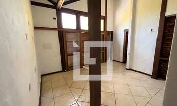 Imagem 5: RECREIO - CASARÃO 1400M² DE TERRENO - PISCINA - CHURRASQUEIRA - SALÃO - 7QUARTOS - LINDO J