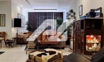 Imagem 7: Apartamento para venda possui 142 metros quadrados com 3 quartos em Centro - Campinas - SP