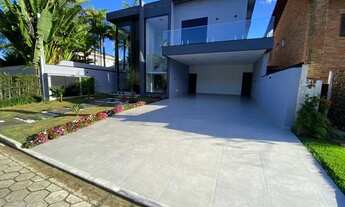 Imagem 2: Casa luxuosa no Condomínio Acapulco, Guarujá/ SP, 6 suítes, arquitetura moderna, à venda