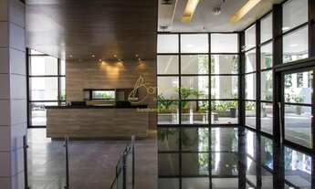 Imagem 2: Localização privilegiada com amplo comércio no entorno