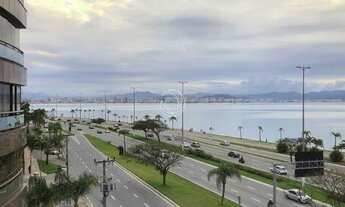 Imagem 4: Apartamento para venda possui 158 metros quadrados com 4 quartos na Av. Beira Mar Norte