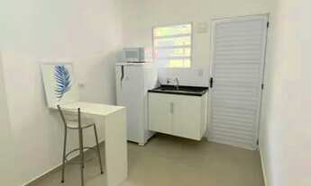 Imagem 3: Kitnet para locação na Av.Corifeu. Ótima localização, a 500