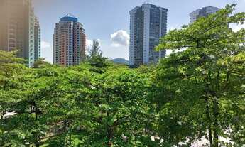 Imagem 2: Riviera Dele Fiori, Varanda, 2 quartos com suite e infra estrutura de um clube