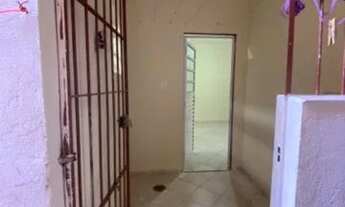 Imagem 5: Casa 3 cômodos, banheiro e área de serviço