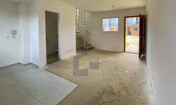 Imagem 2: Sobrado para Venda em Suzano, Parque Santa Rosa, 2 dormitórios, 2 banheiros, 2 vagas