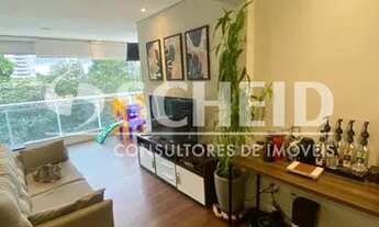 Imagem 5: Apartamento com ampla varanda em andar alto, ao lado da Estação Adolfo Pinheiro do Metrô