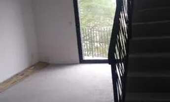 Imagem 3: Apartamento duplex, 01 dormitório (suite), semi novo, com sacada, fundos. loocalizada na R