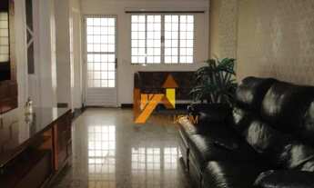 Imagem 5: Belíssimo sobrado em condomínio Fechado com 03 dormitórios sendo 01 suíte com 02 vagas Óti