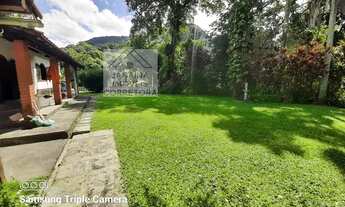 Imagem 2: Casa de condomínio para venda com 227 metros quadrados com 5 quartos