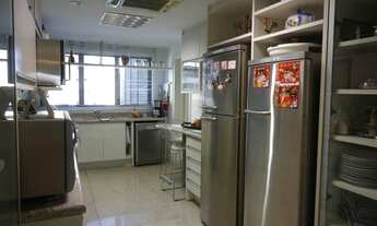 Imagem 2: Apto no Chateau Breton, na Comendador Rheingantz. 380 m priv, 5 vagas, mobiliado, alto, R